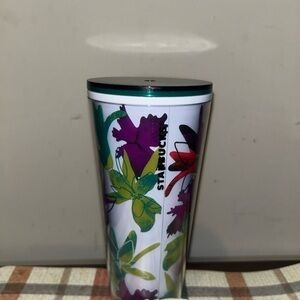 Starbucks Spring 2022 White Floral Cold Cup Venti Tumbler 24 oz